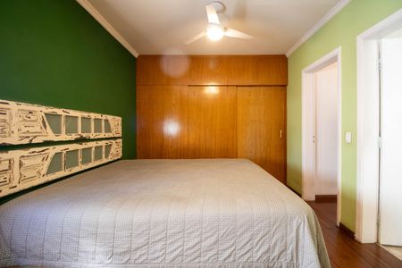 Apartamento à venda com 135m², 3 quartos e 2 vagas Apartamento à venda com 135m², 3 quartos e 2 vagasSuíte