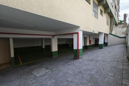 Apartamento para alugar com 52m², 1 quarto e 1 vaga Apartamento para alugar com 52m², 1 quarto e 1 vagaGaragem