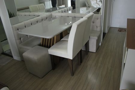 Sala  de apartamento à venda com 2 quartos, 56m² em Parque Continental Ii, Guarulhos