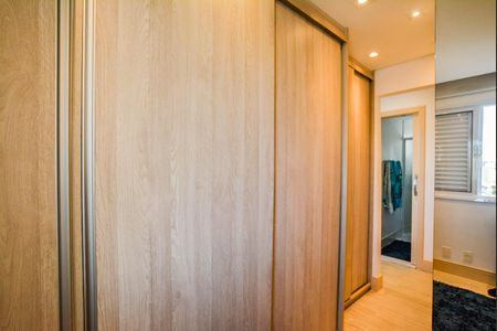 Apartamento para alugar com 100m², 2 quartos e 2 vagas Apartamento para alugar com 100m², 2 quartos e 2 vagasCloset da suíte