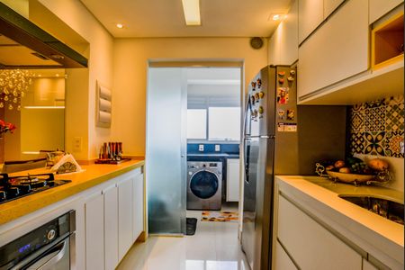 Apartamento para alugar com 100m², 2 quartos e 2 vagas Apartamento para alugar com 100m², 2 quartos e 2 vagasCozinha