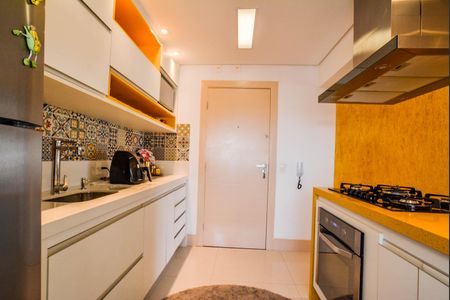 Apartamento para alugar com 100m², 2 quartos e 2 vagas Apartamento para alugar com 100m², 2 quartos e 2 vagasCozinha