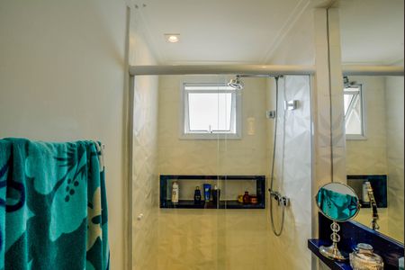 Apartamento para alugar com 100m², 2 quartos e 2 vagas Apartamento para alugar com 100m², 2 quartos e 2 vagasBanheiro da Suíte