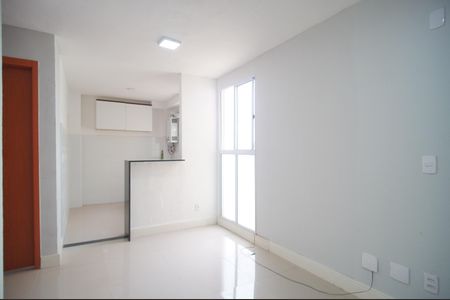 Sala de apartamento à venda com 2 quartos, 40m² em Santos Dumont, São Leopoldo