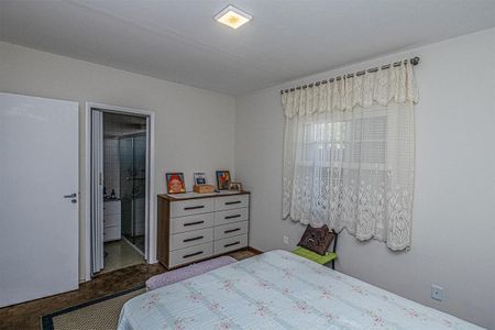 Casa à venda com 398m², 6 quartos e 5 vagassuíte 1_2