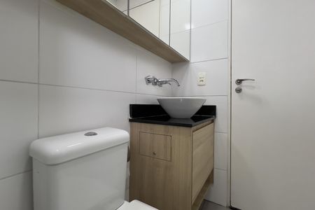 Banheiro de apartamento para alugar com 1 quarto, 40m² em Vila Augusta, Guarulhos