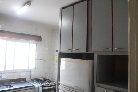 Apartamento para alugar com 65m², 2 quartos e 2 vagasCozinha