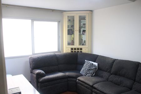 Apartamento para alugar com 65m², 2 quartos e 2 vagasSala