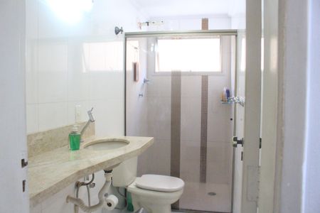 Apartamento para alugar com 65m², 2 quartos e 2 vagasBanheiro 1