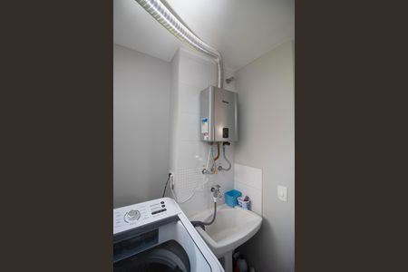 Apartamento para alugar com 65m², 2 quartos e 1 vagaÁrea de Serviço