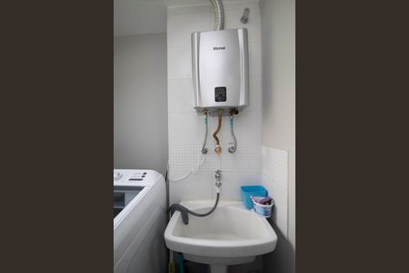 Apartamento para alugar com 65m², 2 quartos e 1 vagaÁrea de Serviço