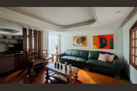 Casa para alugar com 7 quartos, 95m² em Liberdade, Belo Horizonte