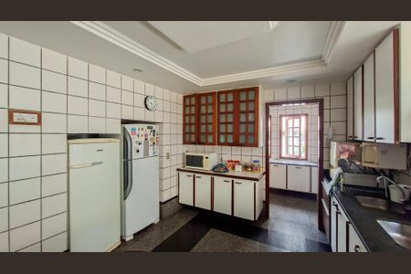 Casa para alugar com 7 quartos, 95m² em Liberdade, Belo Horizonte