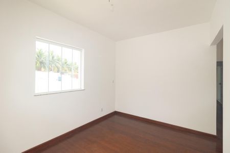 Sala de casa para alugar com 2 quartos, 96m² em Campo Grande, Rio de Janeiro