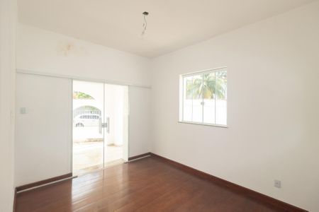 Sala de casa para alugar com 2 quartos, 96m² em Campo Grande, Rio de Janeiro