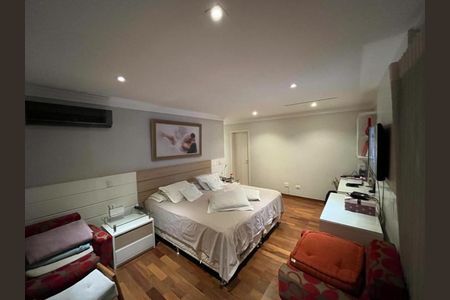 Casa de condomínio à venda com 705m², 4 quartos e 8 vagasDORMITORIO