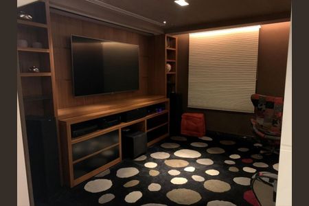 Casa de condomínio à venda com 705m², 4 quartos e 8 vagasSALA