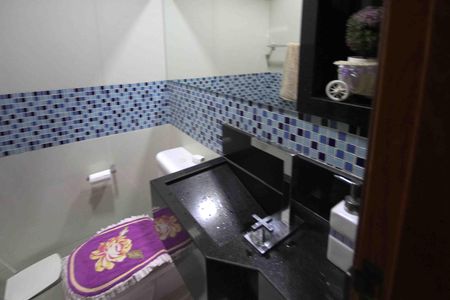 Casa à venda com 140m², 3 quartos e 2 vagasLavabo