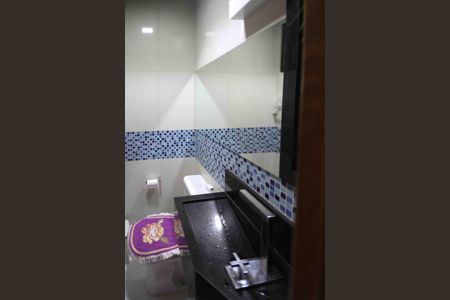 Casa à venda com 140m², 3 quartos e 2 vagasLavabo