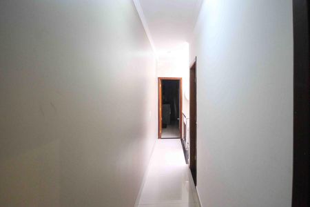 Casa à venda com 140m², 3 quartos e 2 vagasCorredor
