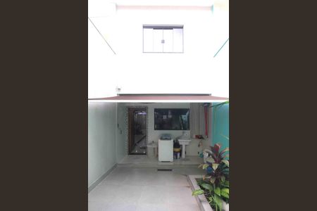 Casa à venda com 140m², 3 quartos e 2 vagasQuintal