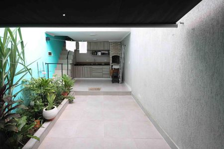 Casa à venda com 140m², 3 quartos e 2 vagasQuintal