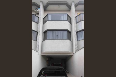 Casa à venda com 140m², 3 quartos e 2 vagasGaragem