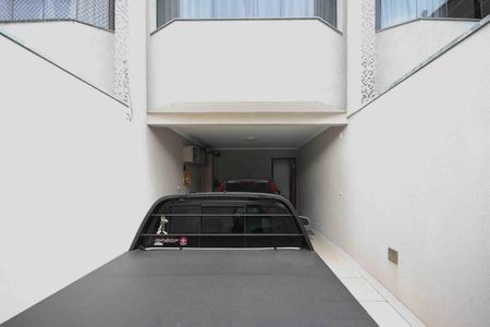 Casa à venda com 140m², 3 quartos e 2 vagasGaragem