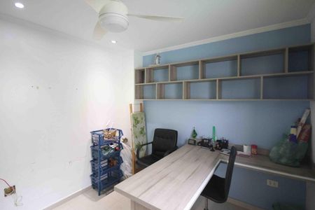 Casa à venda com 140m², 3 quartos e 2 vagasEscritorio