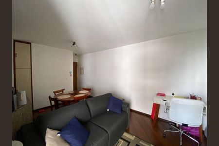 Apartamento à venda com 41m², 1 quarto e sem vaga Apartamento à venda com 41m², 1 quarto e sem vagaSala