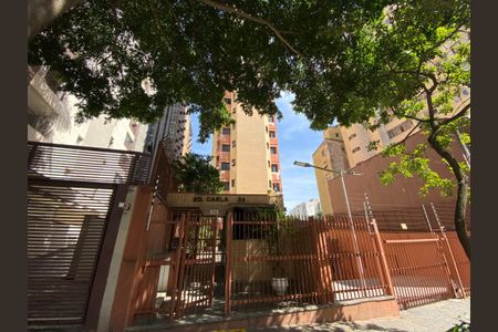 Apartamento à venda com 41m², 1 quarto e sem vaga Apartamento à venda com 41m², 1 quarto e sem vagaFachada