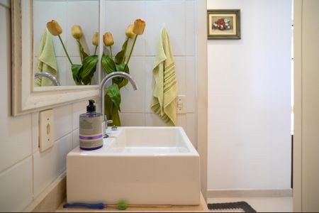 Apartamento à venda com 65m², 3 quartos e 1 vaga Apartamento à venda com 65m², 3 quartos e 1 vagaBanheiro Social