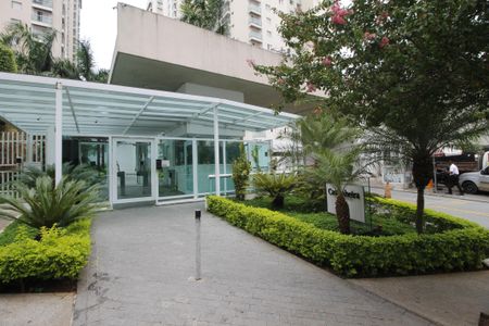 Apartamento à venda com 119m², 3 quartos e 2 vagasFachada e portaria