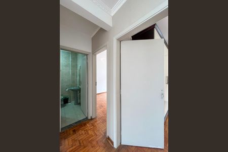 Acesso aos cômodos  de apartamento para alugar com 2 quartos, 65m² em Ipiranga, São Paulo