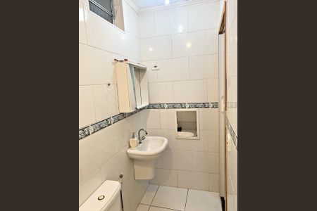 WC de casa à venda com 3 quartos, 156m² em Bela Vista, Osasco