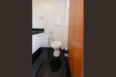 Apartamento à venda com 57m², 2 quartos e 2 vagas Apartamento à venda com 57m², 2 quartos e 2 vagasBanheiro social
