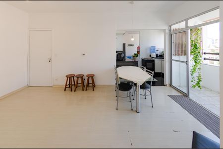 Sala de apartamento à venda com 2 quartos, 57m² em Grajaú, Belo Horizonte
