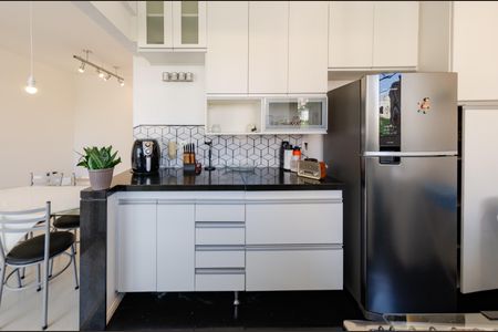 Cozinha de apartamento à venda com 2 quartos, 57m² em Grajaú, Belo Horizonte