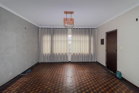 Casa para alugar com 350m², 3 quartos e 4 vagasSala