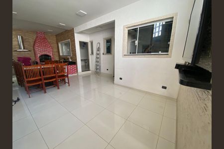 Casa para alugar com 3 quartos, 250m² em Santo Amaro, São Paulo