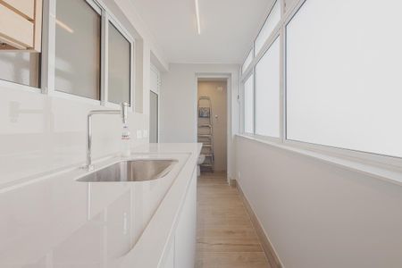 Apartamento à venda com 100m², 3 quartos e 1 vagaÁrea de Serviço