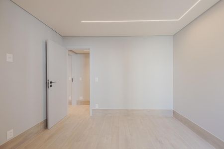 Apartamento à venda com 100m², 3 quartos e 1 vagaQuarto