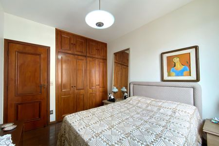 Apartamento para alugar com 338m², 5 quartos e 3 vagas Apartamento para alugar com 338m², 5 quartos e 3 vagasQuarto 2