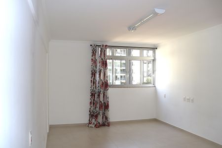 Studio à venda com 29m², 1 quarto e 1 vagaSala