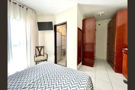 Foto 07 de casa à venda com 4 quartos, 245m² em Jardim Teresa, São Paulo