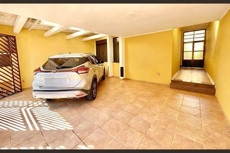 Casa à venda com 245m², 4 quartos e 3 vagasFoto 01