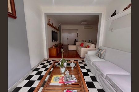 Sala  de apartamento à venda com 3 quartos, 130m² em Copacabana, Rio de Janeiro