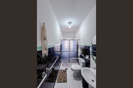 Casa para alugar com 50m², 3 quartos e 2 vagas Casa para alugar com 50m², 3 quartos e 2 vagasBanheiro