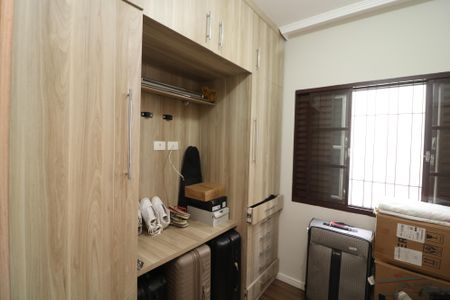 Casa à venda com 250m², 4 quartos e 2 vagasQuarto