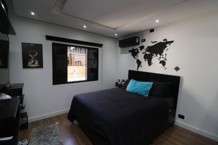 Casa à venda com 250m², 4 quartos e 2 vagasSuite 3